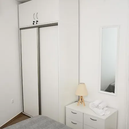 公寓 In Okrug Gornji With Terrace, Air Conditioning, Wifi, Washing Machine 5070-1 *