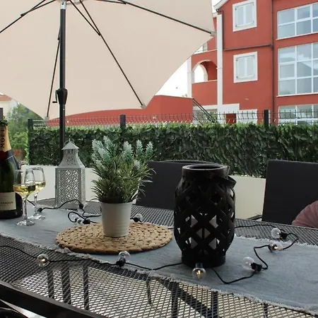 In Okrug Gornji With Terrace, Air Conditioning, Wifi, Washing Machine 5070-1 特罗吉尔
