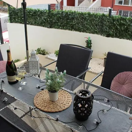 Apartamento In Okrug Gornji With Terrace, Air Conditioning, Wifi, Washing Machine 5070-1 *