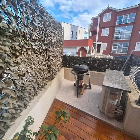 In Okrug Gornji With Terrace, Air Conditioning, Wifi, Washing Machine 5070-1 Apartament