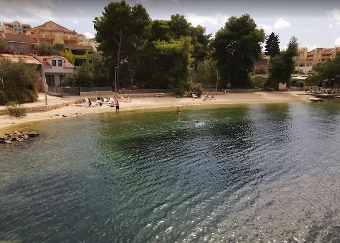 In Okrug Gornji With Terrace, Air Conditioning, Wifi, Washing Machine 5070-1 * Trogir