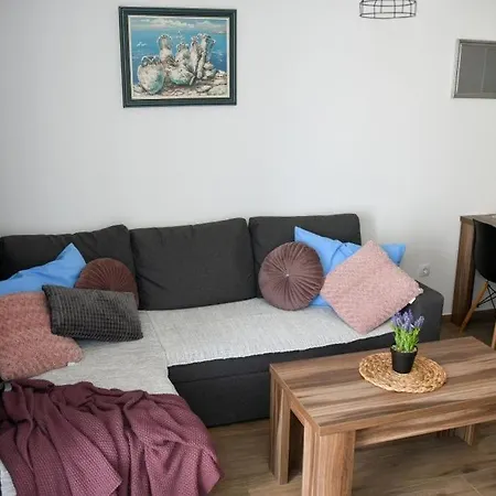 In Okrug Gornji With Terrace, Air Conditioning, Wifi, Washing Machine 5070-1 Διαμέρισμα Τρογκίρ